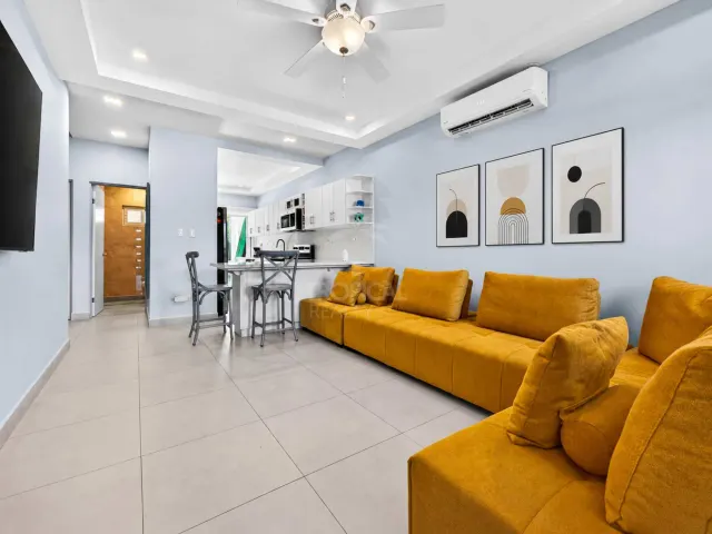 Townhome de Lujo en Venta en Rancho Villa Real | Amueblado, Esquinero y a Minutos de Tamarindo