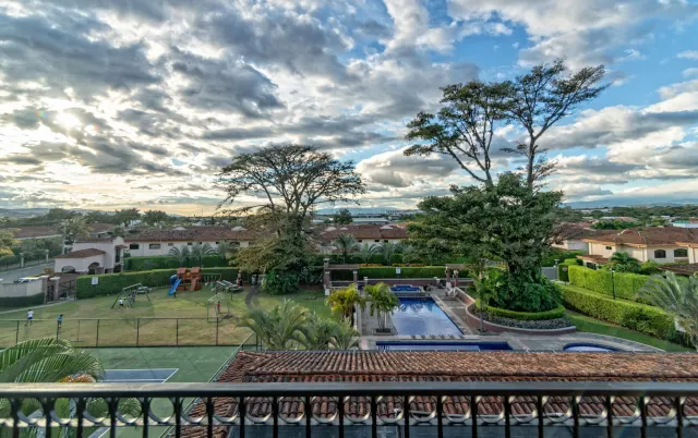 Luxurious Condo for Sale in Condominio Via Nova, Pozos de Santa Ana
