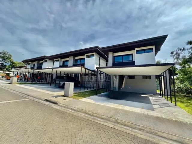 Casas tipo Townhouse en Venta – Proyecto 385 Francosta, Barreal de Heredia