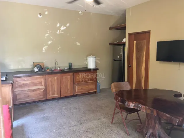 Estudio en renta a minutos caminando de Playa Hermosa