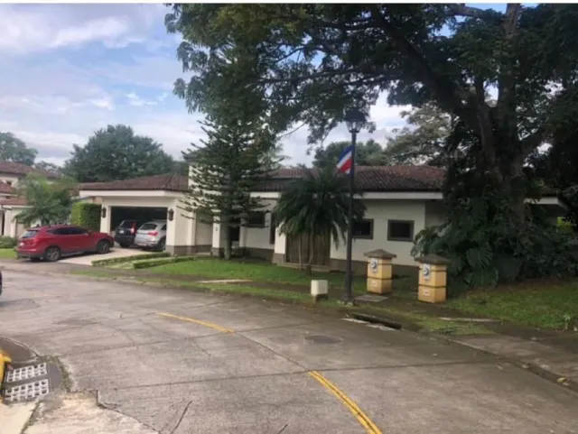 Casa en venta Santa Ana Piedades de una planta VENDIDO