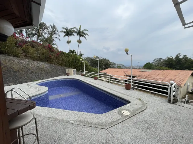 Property with Stunning Views in San Rafael Escazú