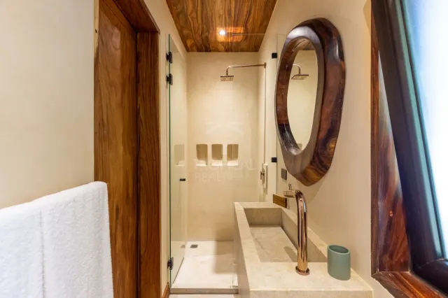 Casa de Lujo con Vista al Océano en Venta – Malpaís, Santa Teresa