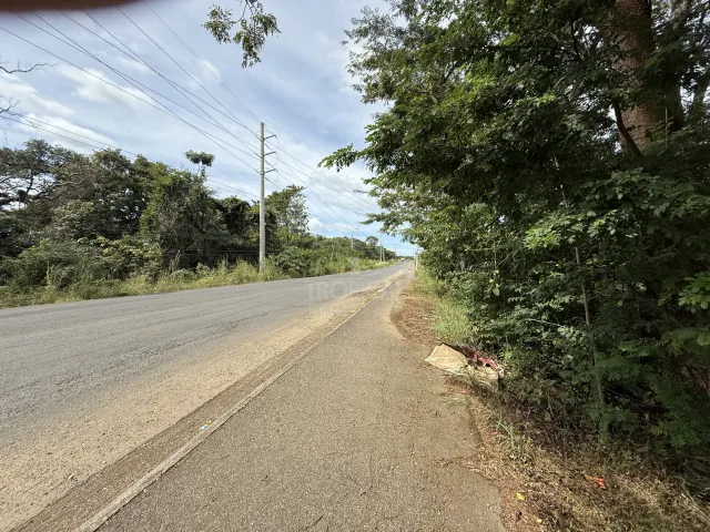 Lote en Villa Real cerca de Tamarindo plano
