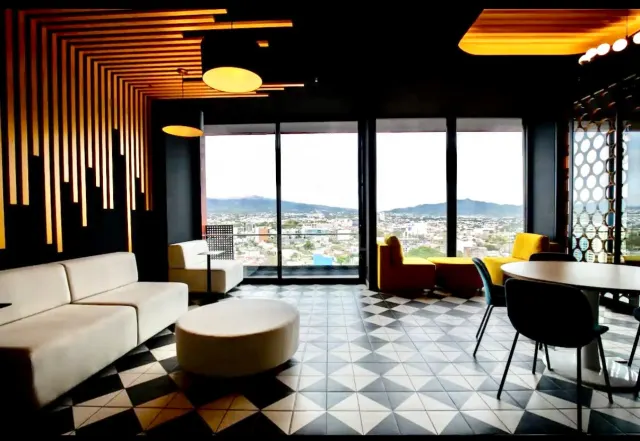 Penthouse moderno en Barrio Escalante – | Vida urbana con vista panorámica