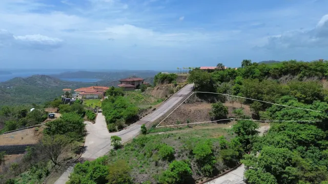 Lote Premium de 999 m² con Espectacular Vista al Mar – Condominio Lomas Del Mar, Guanacaste