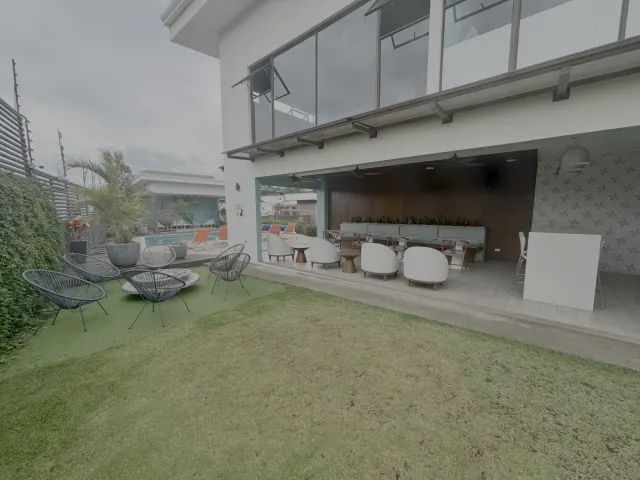 Casa Tipo Townhouse en Venta en Condominio Privado, Escazú