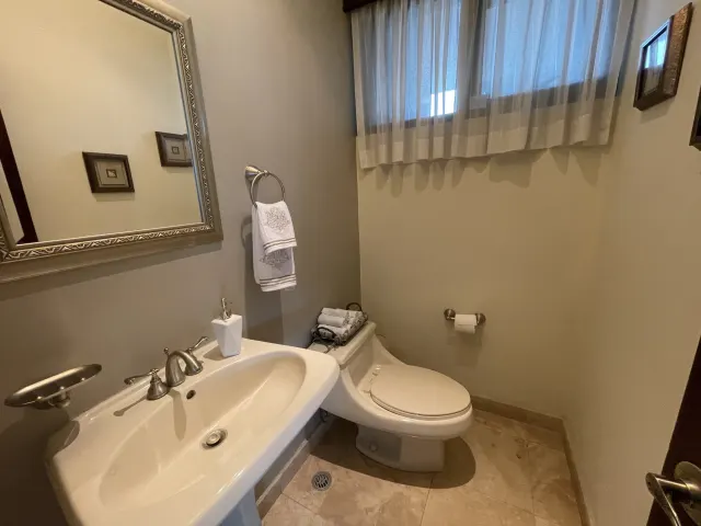 Elegante apartamento en venta Escazu Trejos Montealegre
