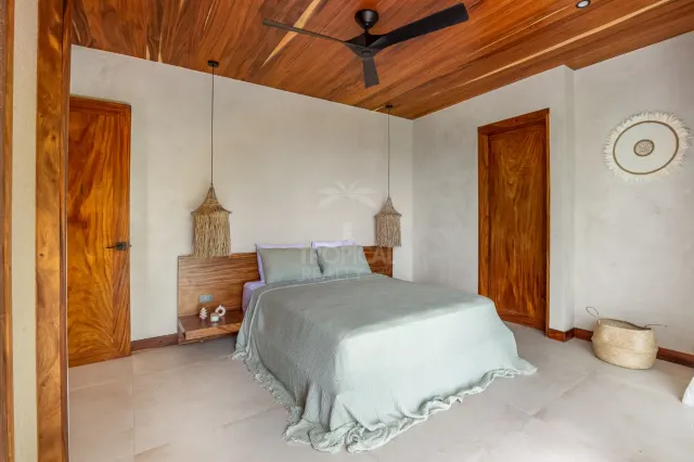 Casa de Lujo con Vista al Océano en Venta – Malpaís, Santa Teresa