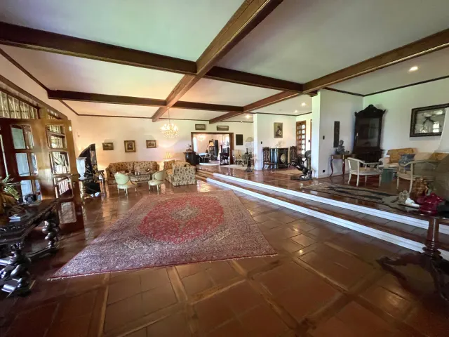 Santa Ana Piedades casa de una planta con 10.763m2