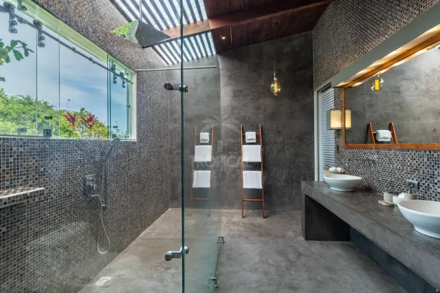 Casa de Lujo con Vista al Mar en Venta en Hacienda Okhra, Santa Teresa