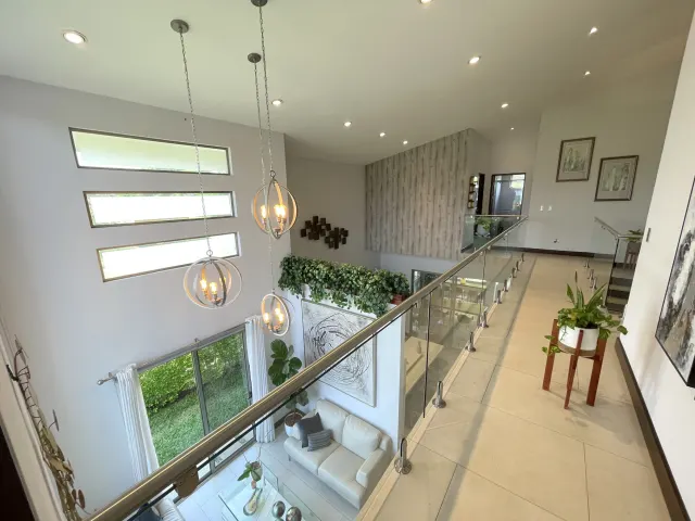 Hermosa Casa en Venta en Condominio - Hacienda Los Reyes