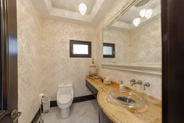 Lujosa casa colonial en venta en la exclusiva comunidad Monteran, Curridabat