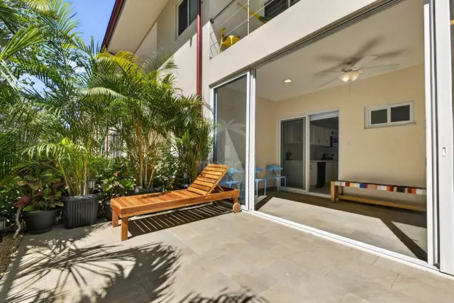 Townhome de Lujo en Venta en Rancho Villa Real | Amueblado, Esquinero y a Minutos de Tamarindo
