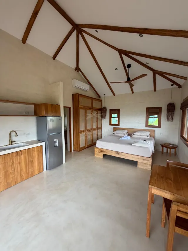 Terreno de uso mixto con vista al mar en Mal País, Costa Rica, con 75% de construcción permitida, $629,000