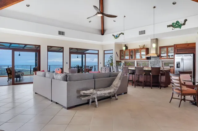 Playa Hermosa Jaco casa en venta