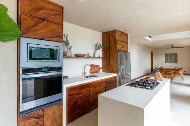 Casa de Lujo con Vista al Océano en Venta – Malpaís, Santa Teresa