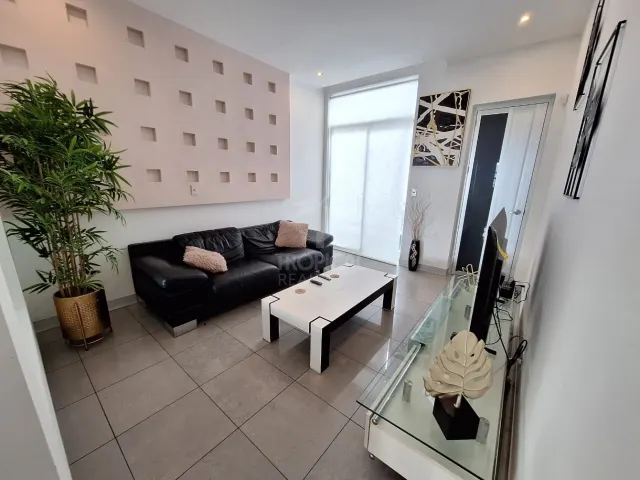 Apartamento amueblado en alquiler Escazú