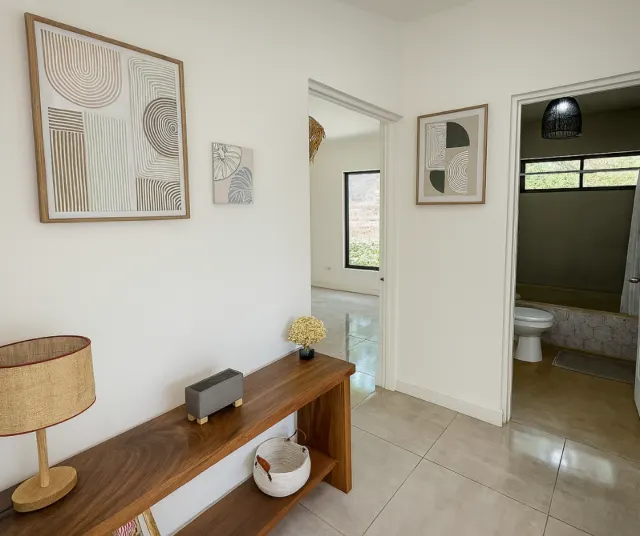 Casa Moderna en Venta Cerca de Playa Conchal, Flamingo y Playa Grande | Santa Cruz, Guanacaste – $235,000