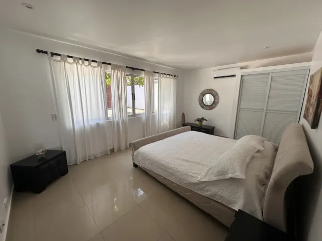 Villa de Lujo Frente al Mar en Alquiler en Playa Tivives, Costa Rica