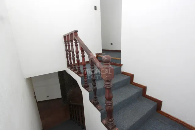 Casa de Uso Mixto en Venta en Sabana Sur – Amplios Espacios y Excelente Potencial Comercial