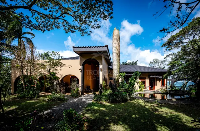 Exclusiva Finca con Vista al Lago y Volcán Arenal – BAJO CONTRATO