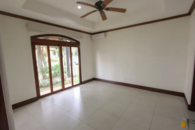 Casa en venta alquiler Bosques de Lindora, Santa Ana