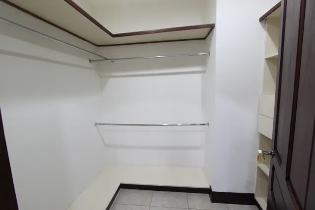Casa en venta alquiler Bosques de Lindora, Santa Ana