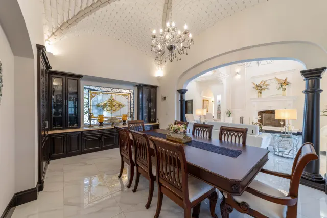 Lujosa casa colonial en venta en la exclusiva comunidad Monteran, Curridabat