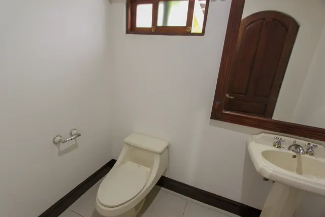 Casa en venta alquiler Bosques de Lindora, Santa Ana