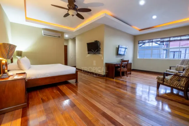 Hotel Boutique en Venta en Barrio Amón – Propiedad Histórica con Alto Potencial de Desarrollo