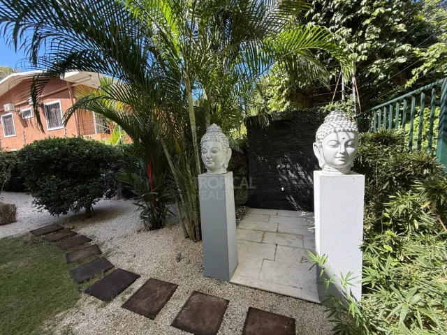 Casa Moderna de Lujo en Venta Cerca de la Playa Vendida