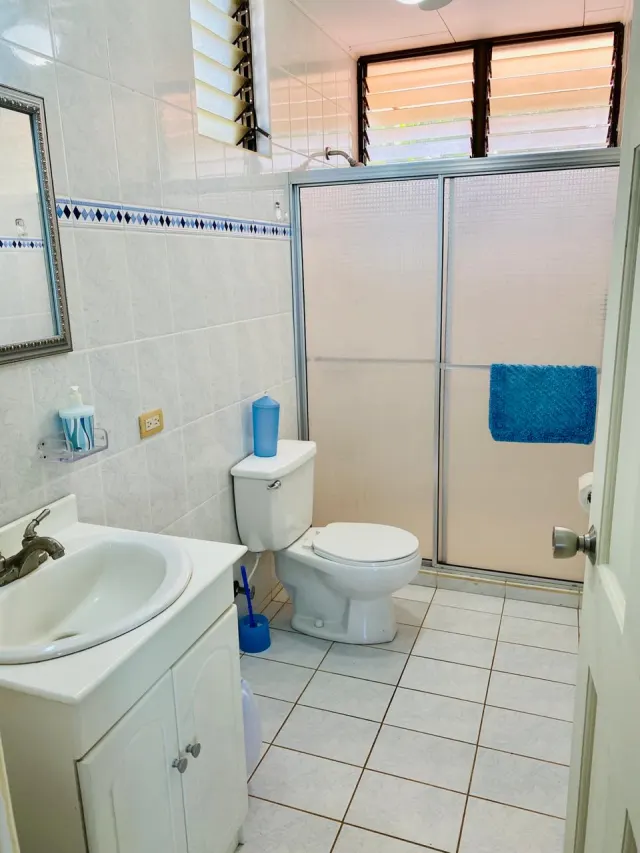 Casa frente a playa con piscina propia Tivives