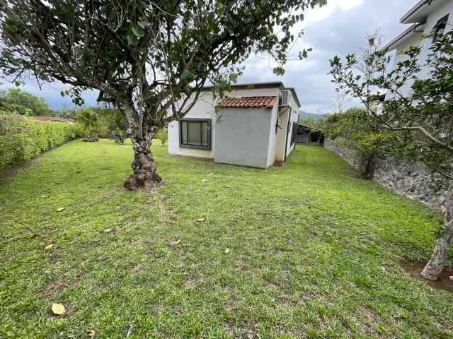Casa de una planta en venta Hacienda Los Reyes, La Guacima