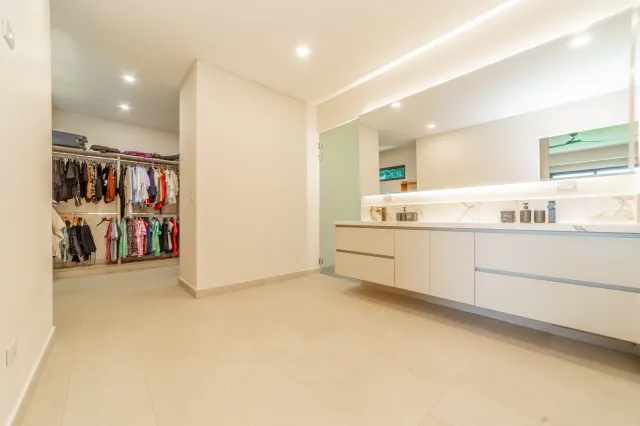 Casa de lujo en venta en La Guácima, Condominio Hacienda Los Reyes
