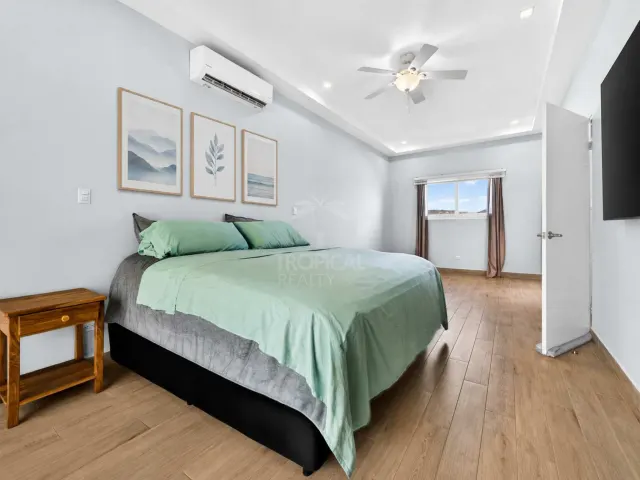 Townhome de Lujo en Venta en Rancho Villa Real | Amueblado, Esquinero y a Minutos de Tamarindo