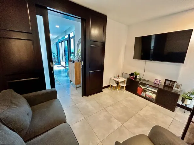 Venta de lujoso penthouse en Escazu