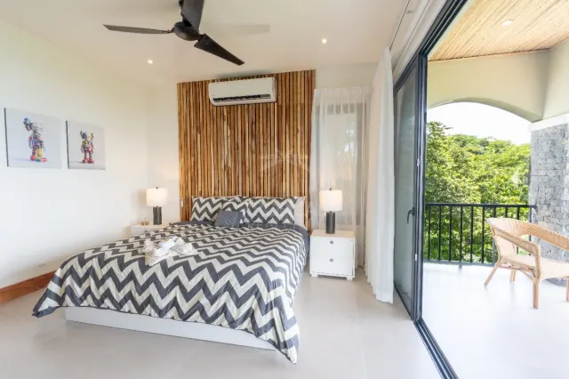 Casa de Lujo con Piscina Infinita y Vistas 360° en la