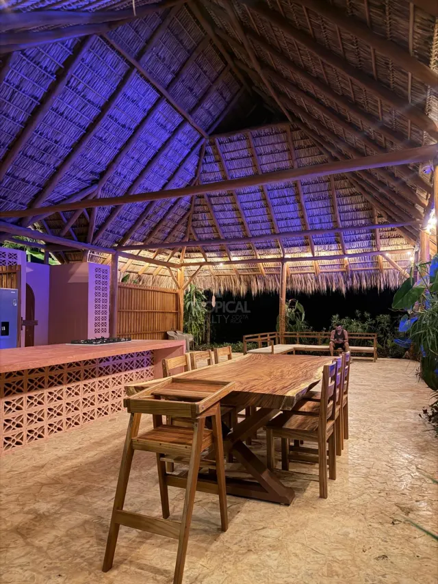 Terreno de uso mixto con vista al mar en Mal País, Costa Rica, con 75% de construcción permitida, $629,000