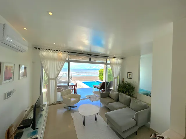 Villa de Lujo Frente al Mar en Alquiler en Playa Tivives, Costa Rica