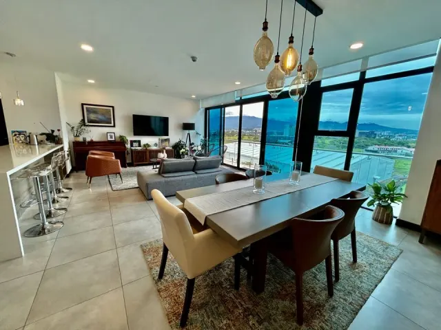 Venta de lujoso penthouse en Escazu