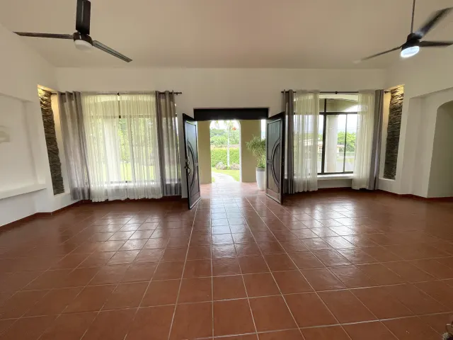 Casa de una planta en venta Hacienda Los Reyes, La Guacima