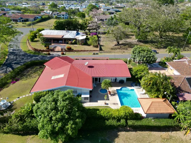 Casa en venta en Hacienda Los Reyes