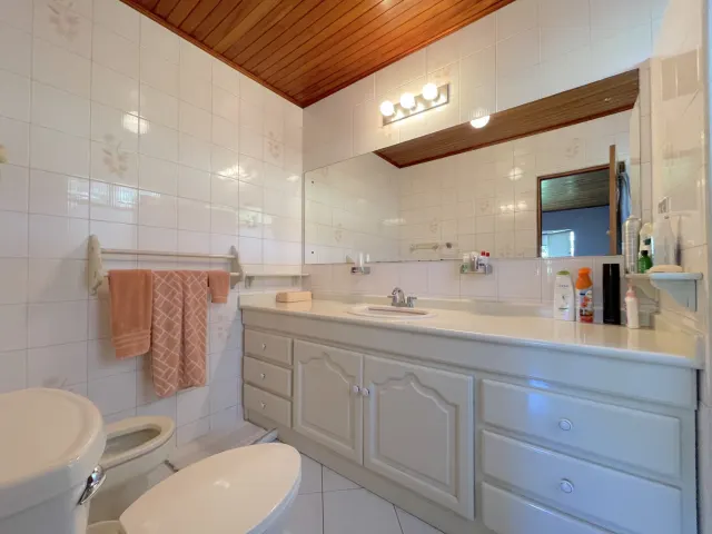 Para Venta Casa de una planta, con piscina