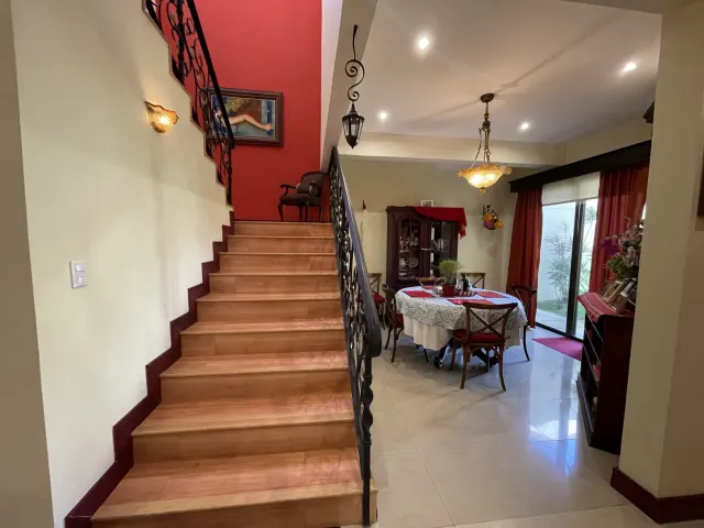 Bosques de Doña Rosa, casas