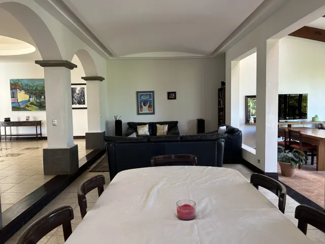 Los Reyes La Guácima casa de una planta en venta o alquiler