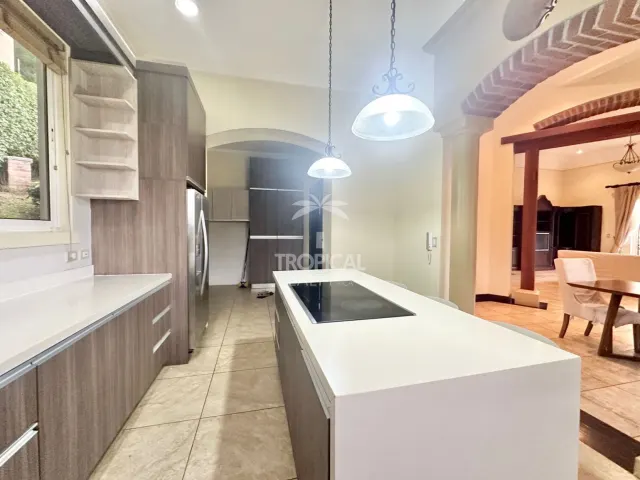 Villa Real casa en venta o alquiler