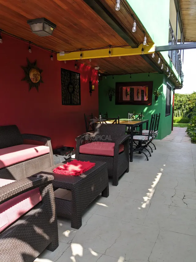 Propiedad con 2 Casas y Vistas a las Montañas – Excelente Potencial para Airbnb, Hospedaje o Retiro Vacacional