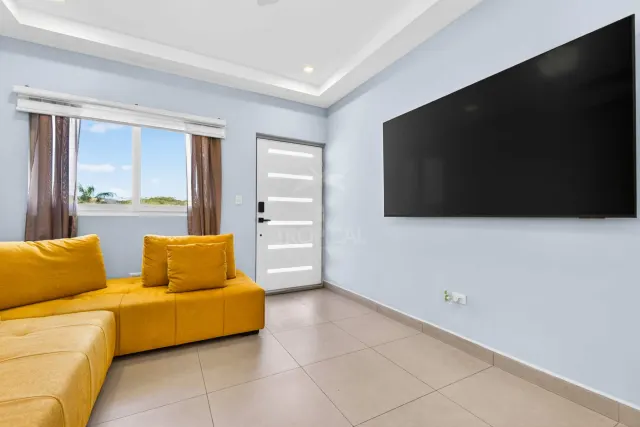 Townhome de Lujo en Venta en Rancho Villa Real | Amueblado, Esquinero y a Minutos de Tamarindo
