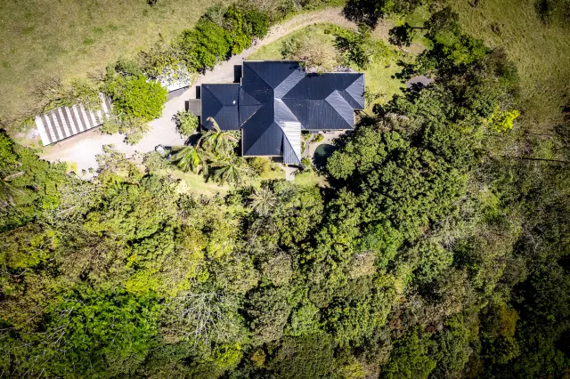 Exclusiva Finca con Vista al Lago y Volcán Arenal – BAJO CONTRATO